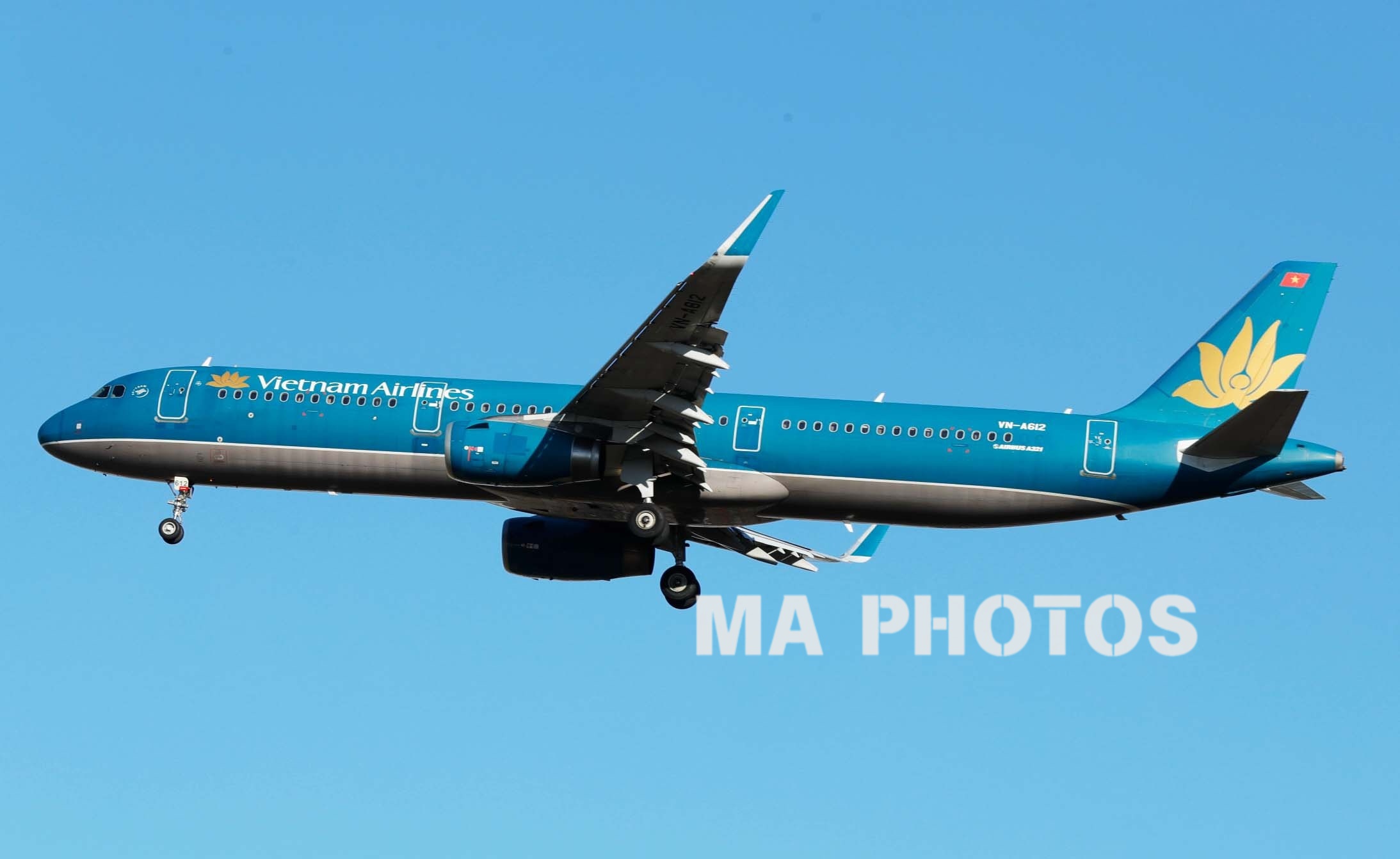 越南航空A321落地北京首都国际机场