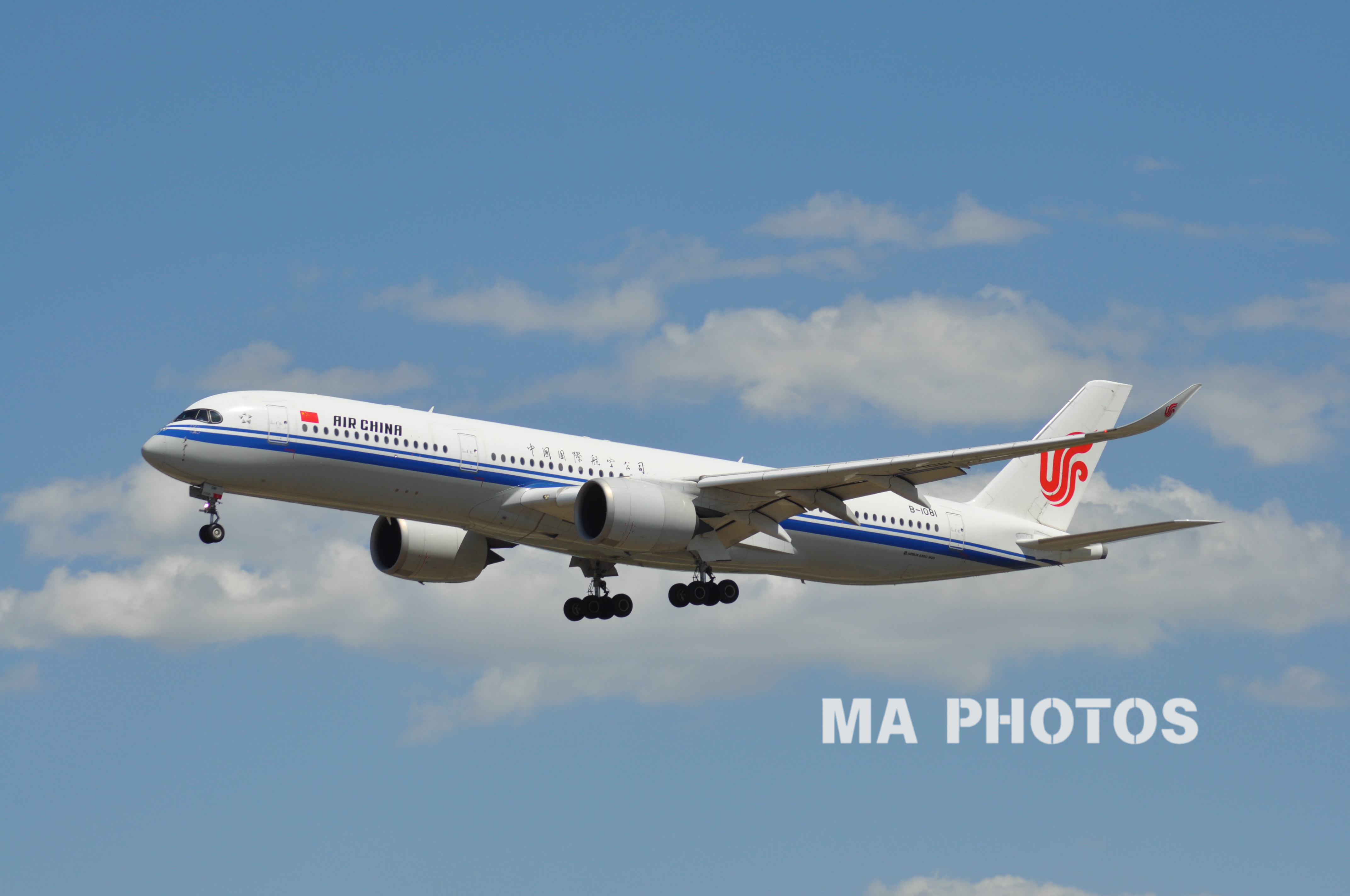 你永远是国航飞机！